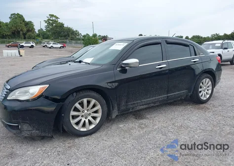 2014 Chrysler 200 Limited z USA, uszkodzony, nr VIN 1C3CCBCG4EN157229
